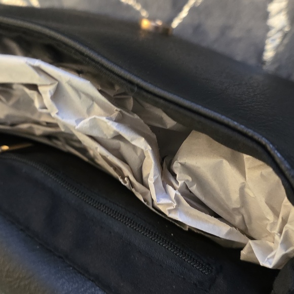 Beverly Hills Polo Club Crossbody Bag - Picture 4 of 4